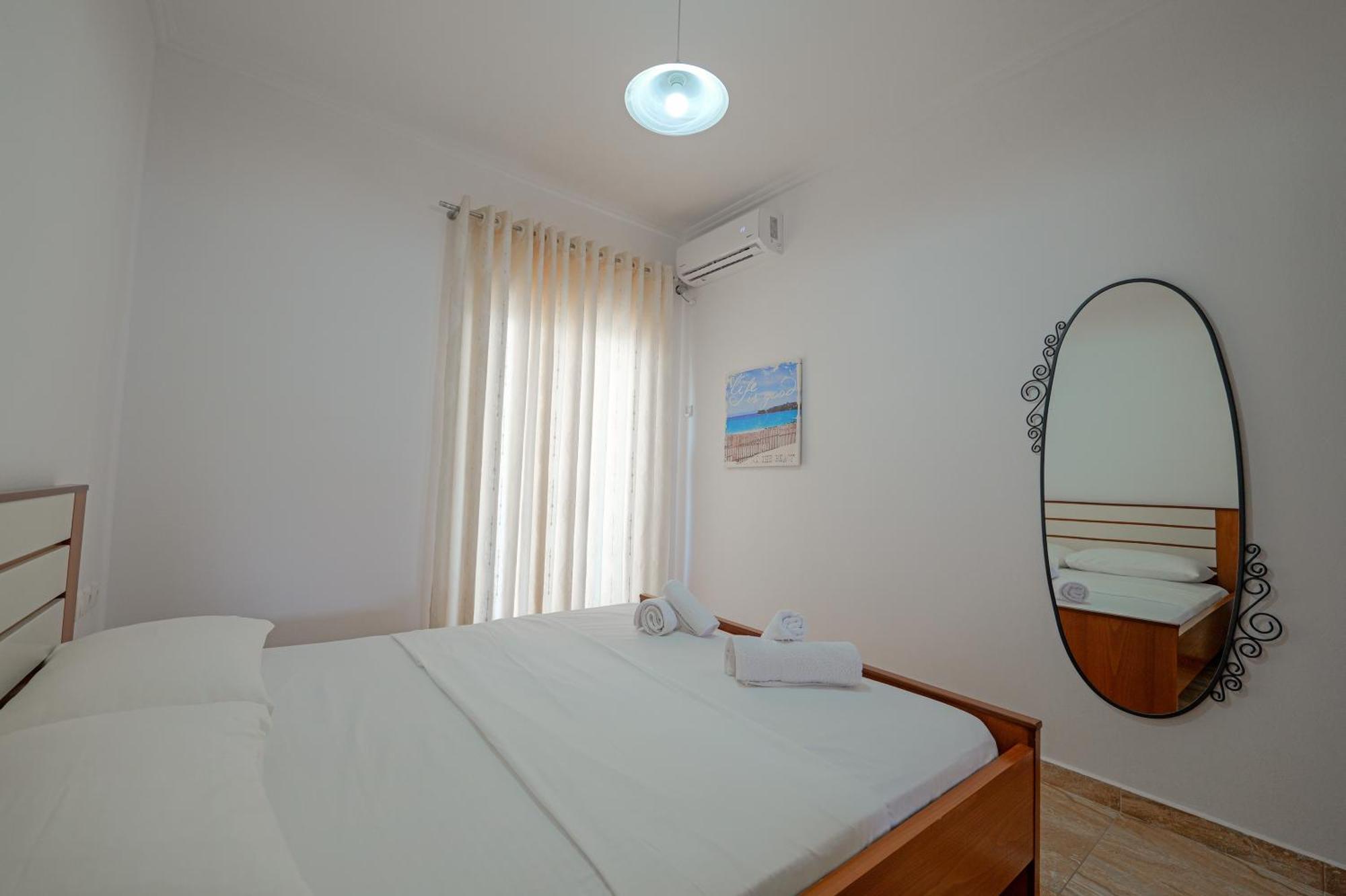 Guest House Moonlight Ksamil Luaran gambar