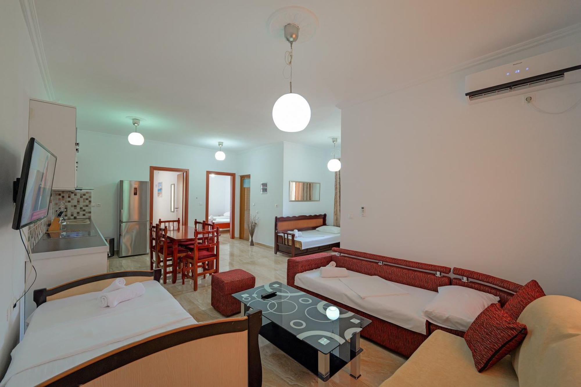 Guest House Moonlight Ksamil Luaran gambar