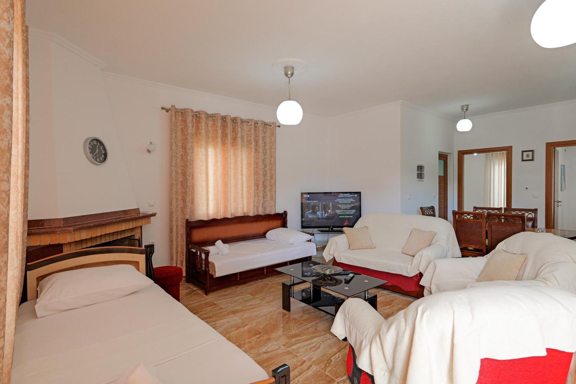 Guest House Moonlight Ksamil Luaran gambar